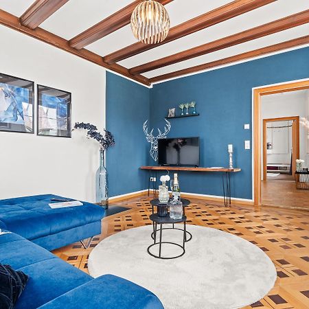 Velvet Ein Haus Mit Geschichte Im Herzen Tettnangs Messe Friedrichshafen Apartment Exterior photo